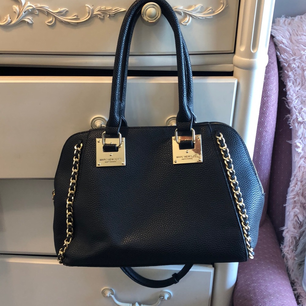 andrew marc ny purse